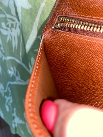 Vintage Kisslock Long Wallet