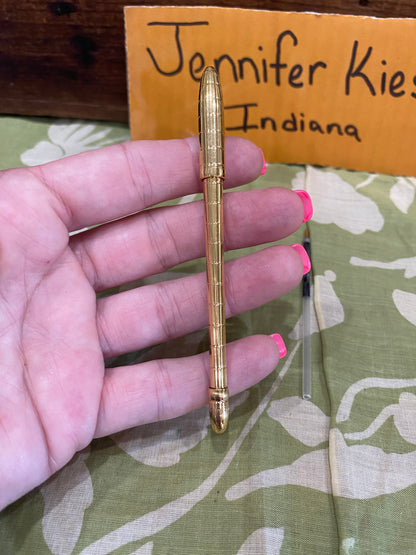 Gold Tone Twist Top Pen