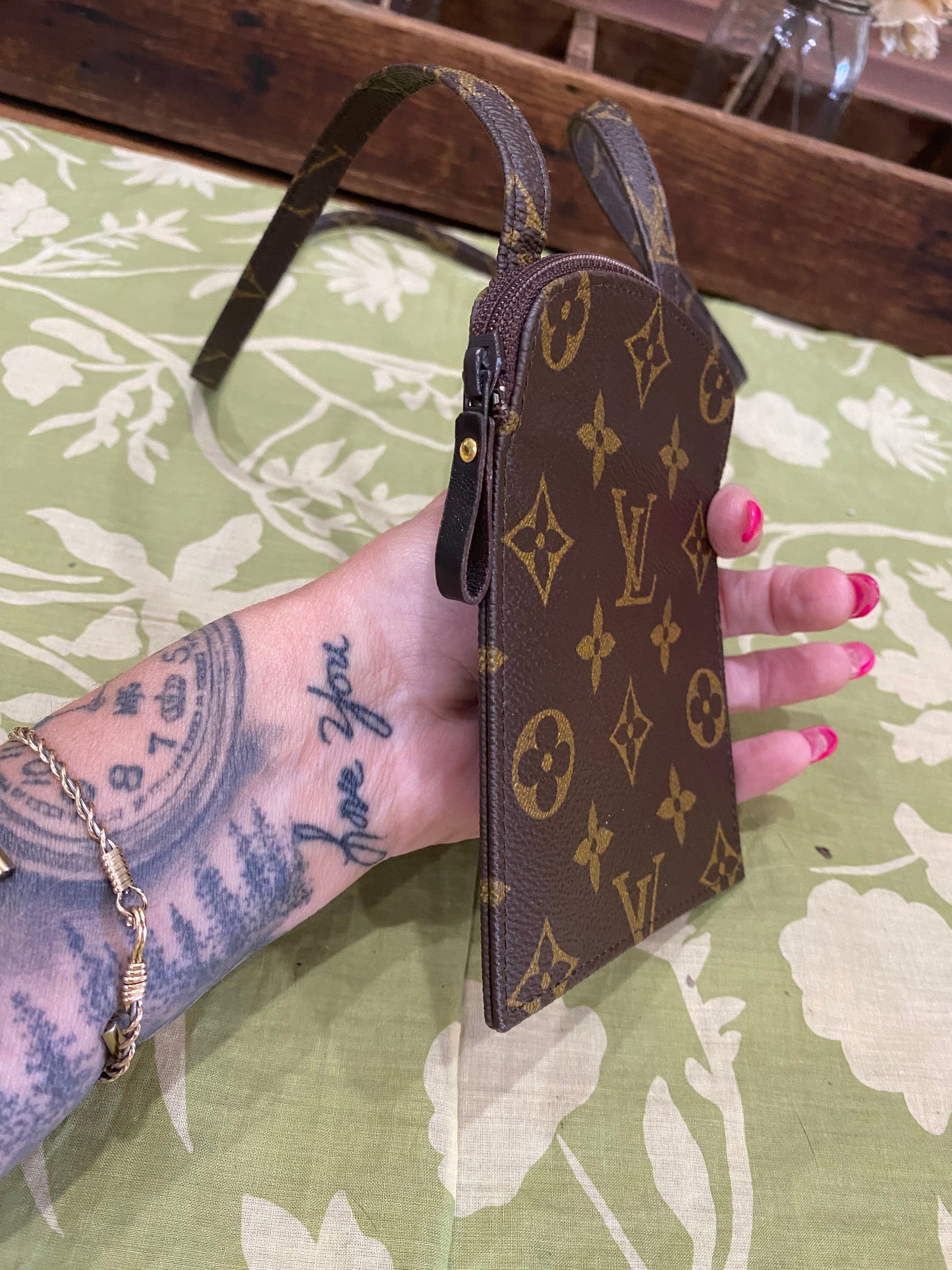 Vintage Pochette Secret Shoulder Bag