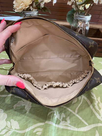 Vintage Trousse 23