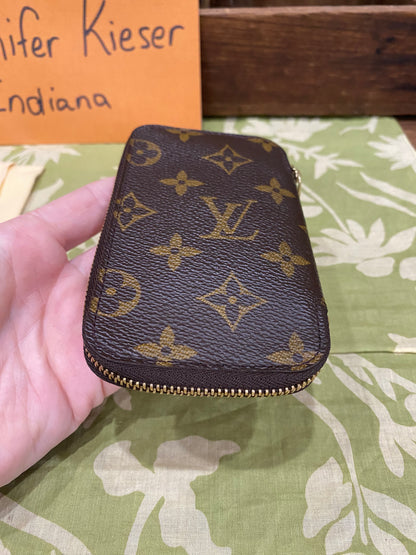 6 Key Zip Around Pouch