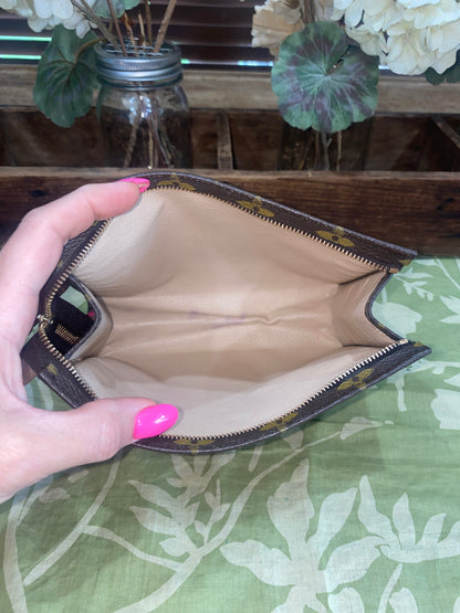 Vintage Toiletry 19