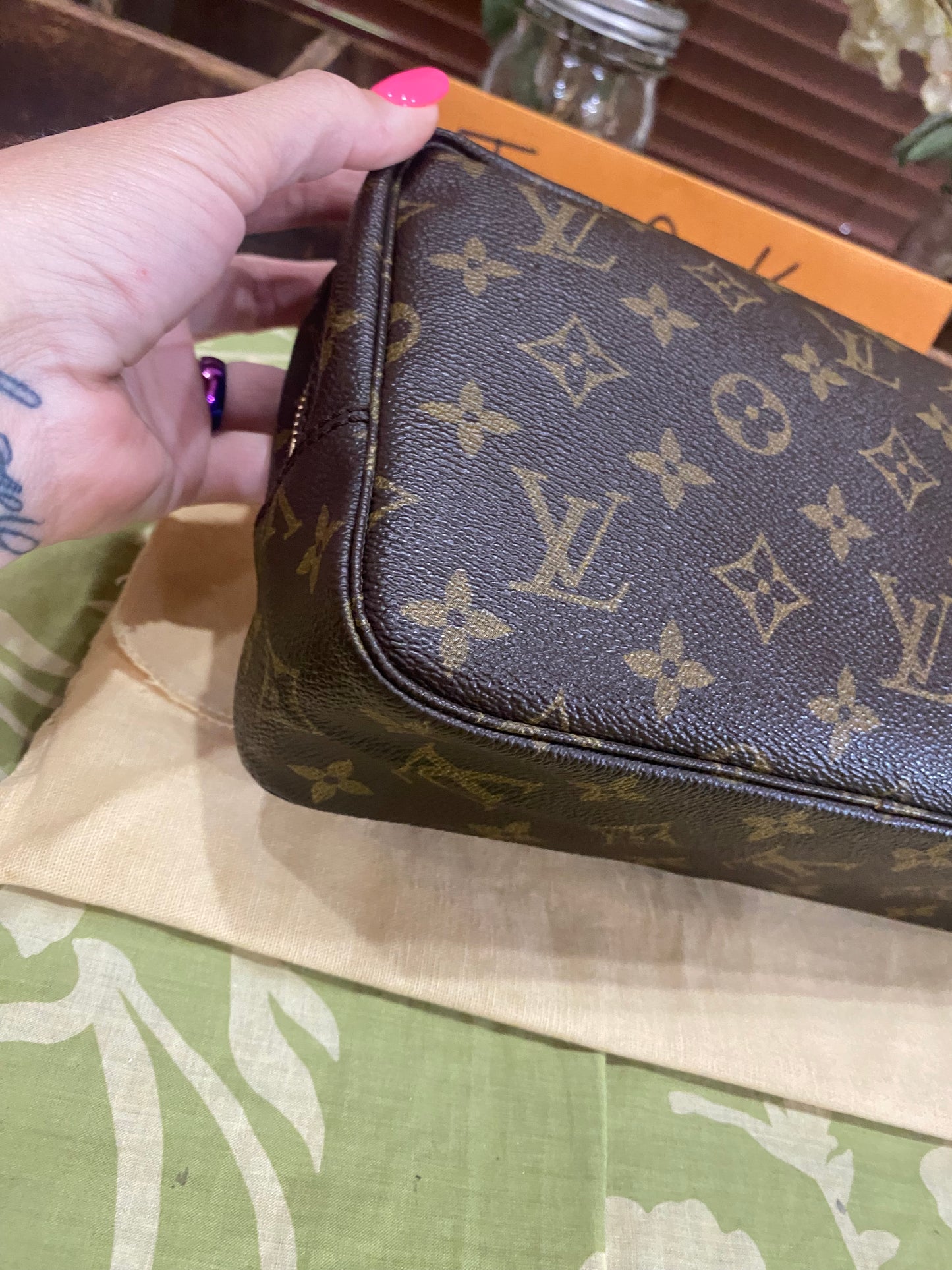 Vintage Trousse 23