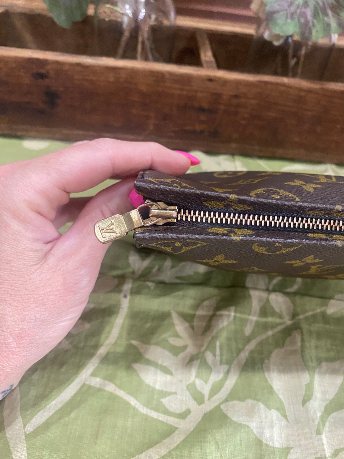 Vintage Toiletry 19