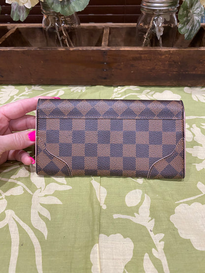 Caissa Wallet in Damier