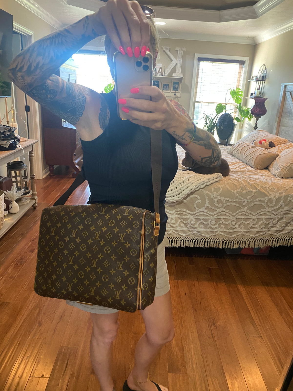 Abbesses Messenger Bag