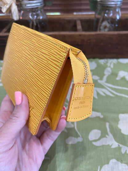 Toiletry 15 (Epi leather in Tassil Yellow)