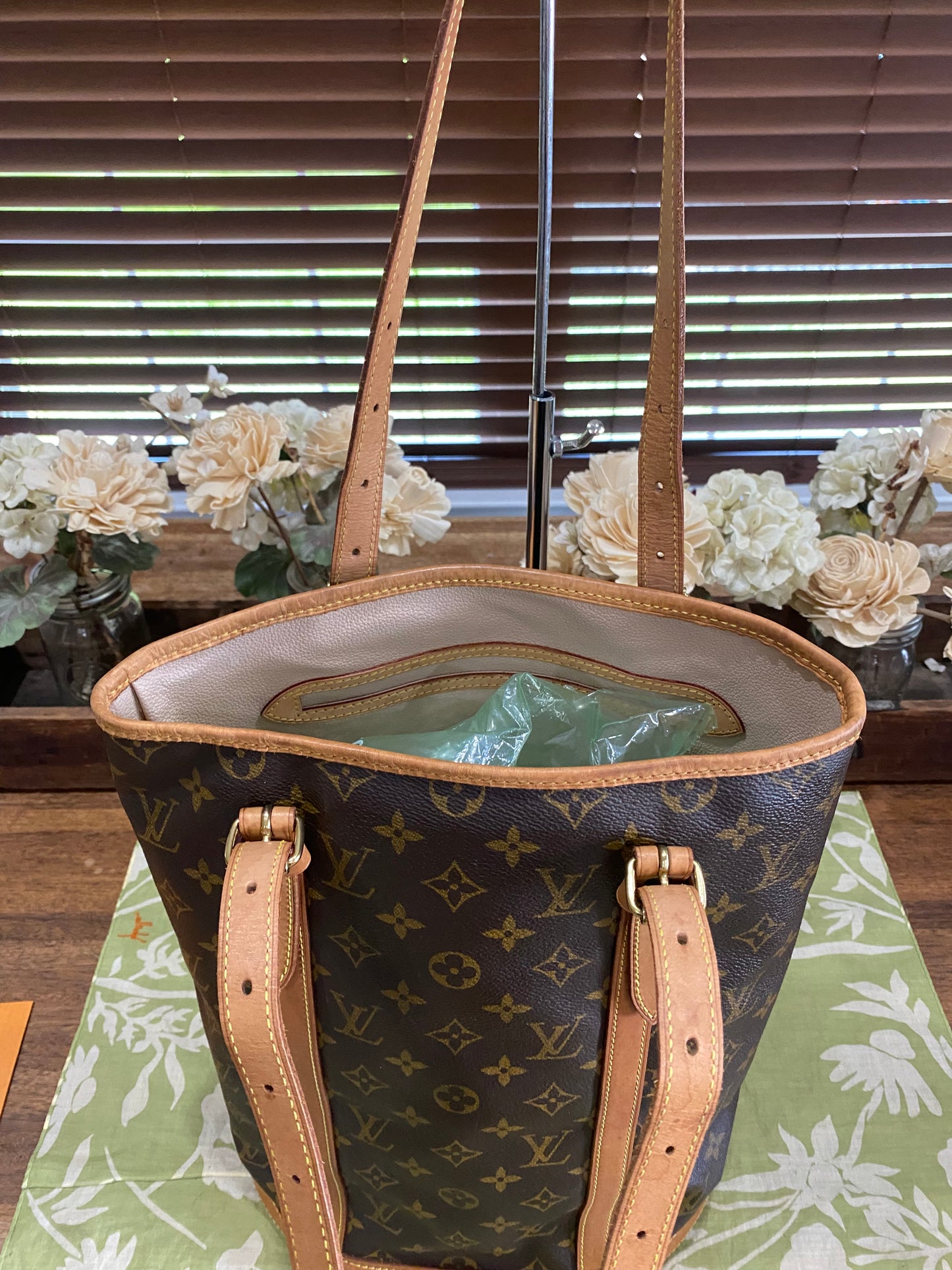 Bucket Bag GM