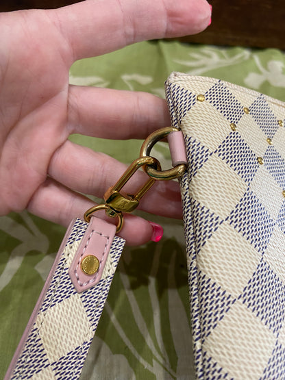 City Pouch- studded DA print with removable wristlet strap