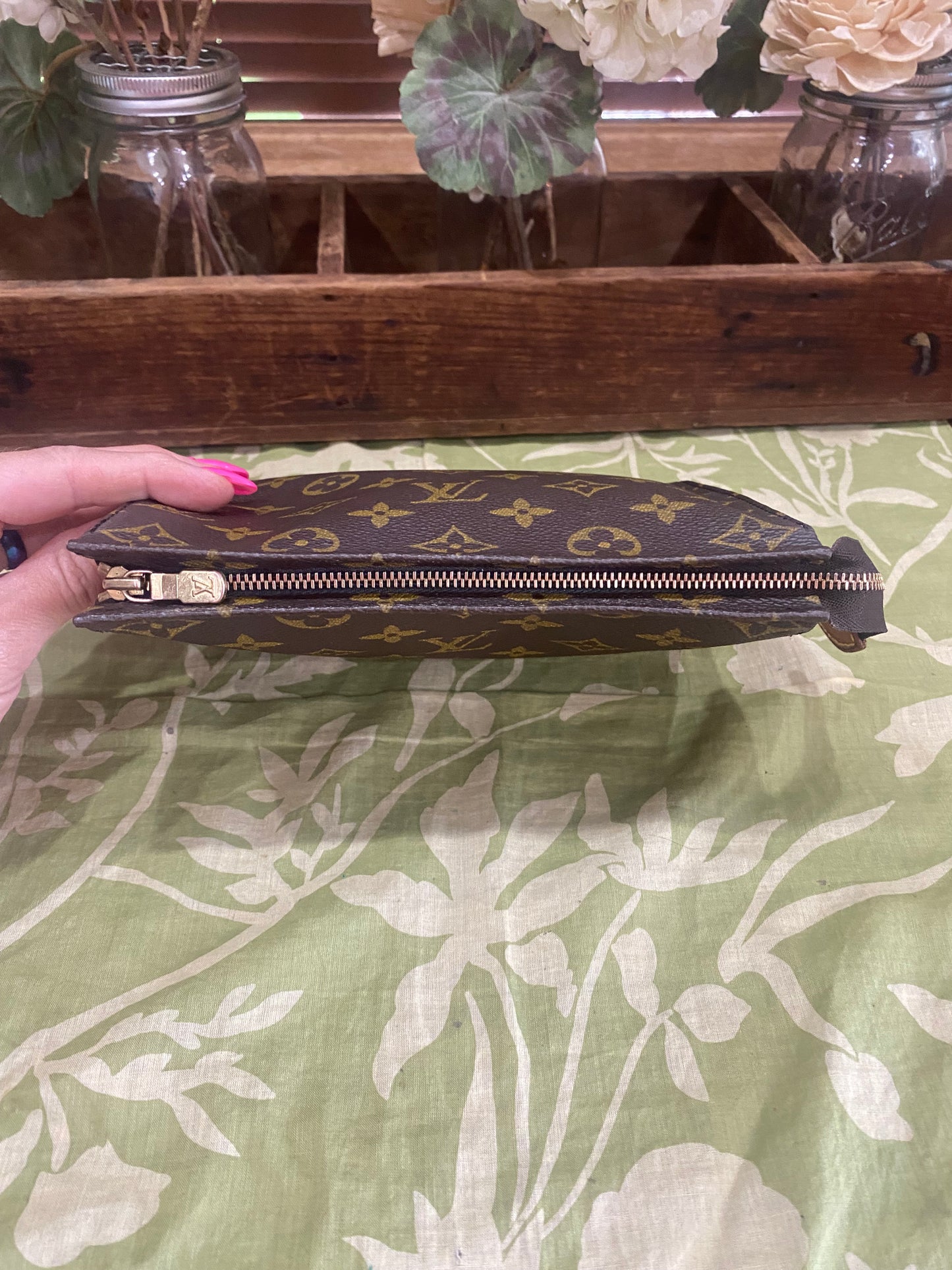 Vintage Toiletry 19