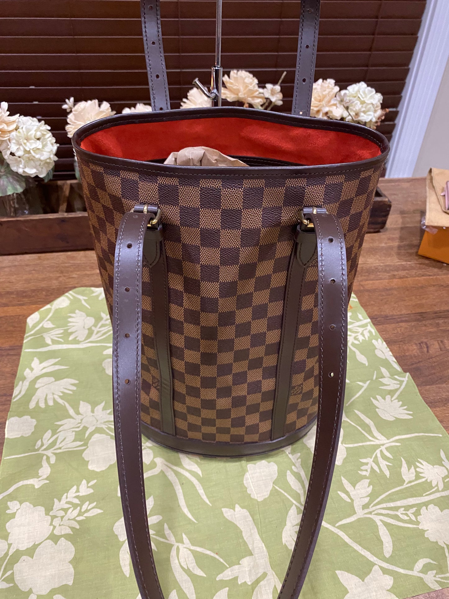 Bucket Bag GM Damier Ebene