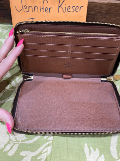 Zippy Organizer Wallet