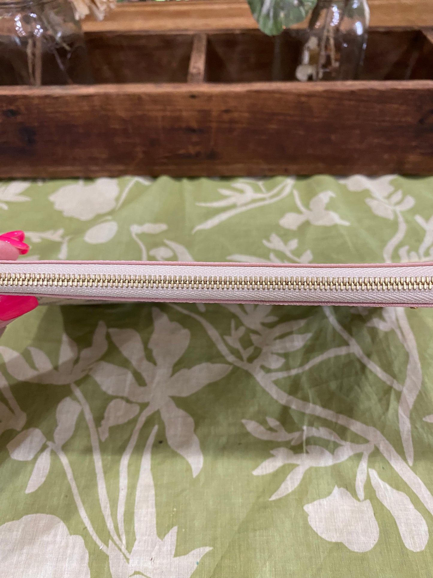 City Pouch- studded DA print with removable wristlet strap