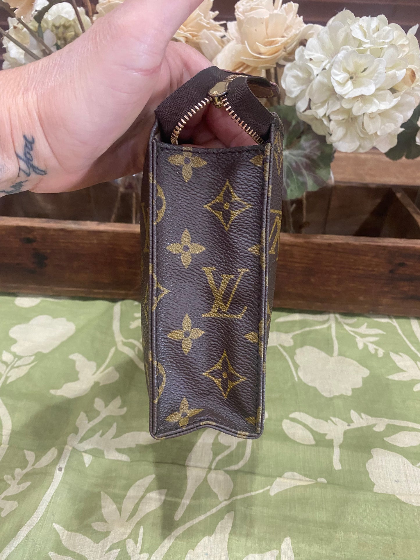 Vintage Toiletry 19