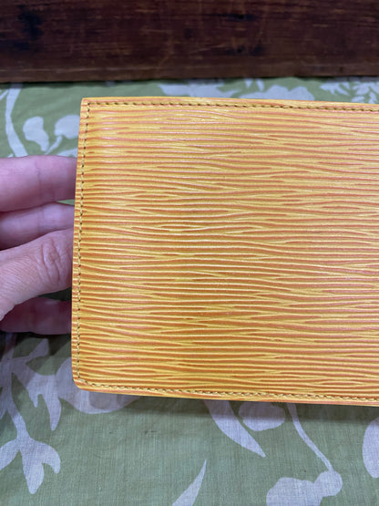 Toiletry 15 (Epi leather in Tassil Yellow)