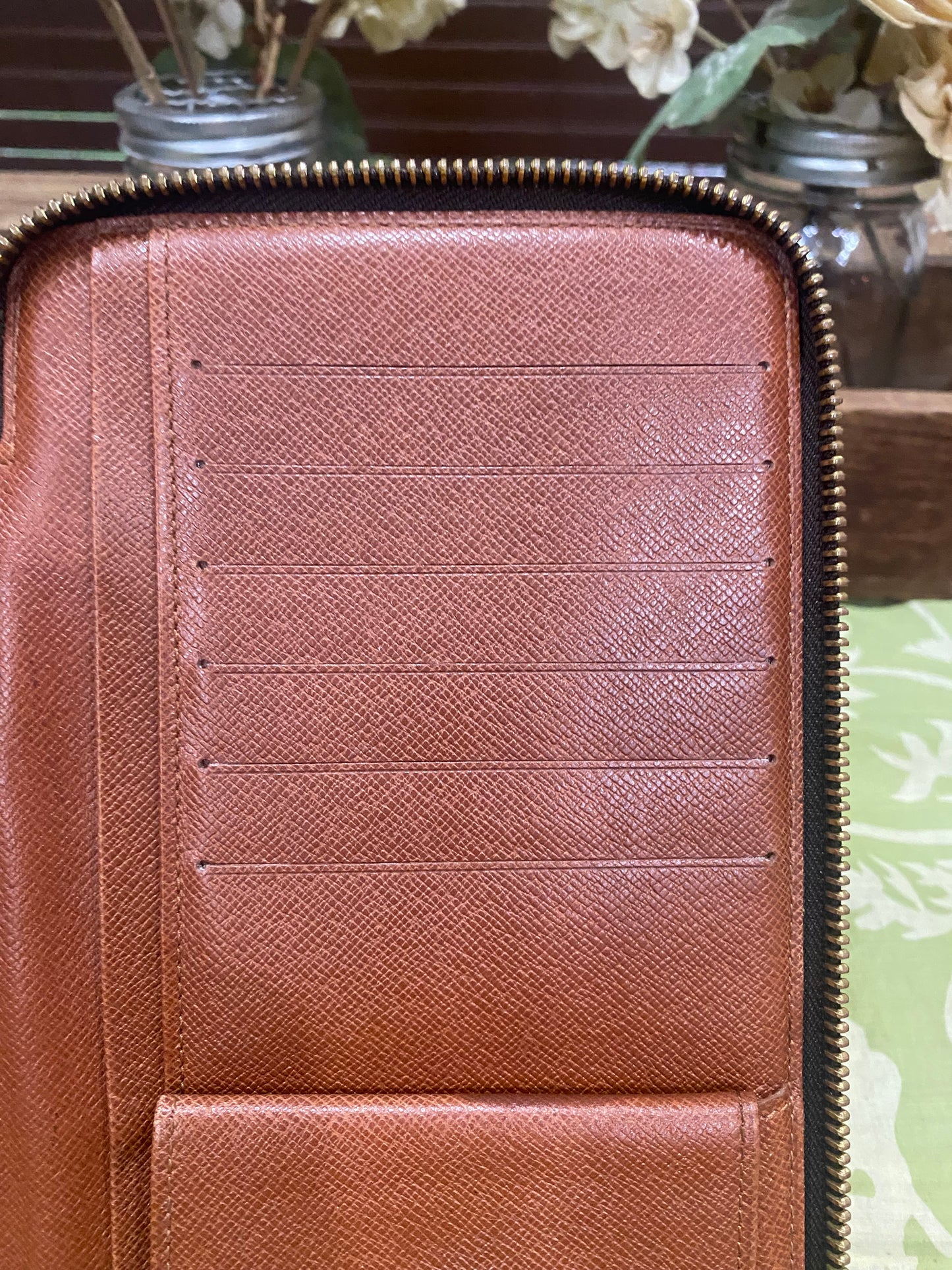 Daily Organizer Long Wallet