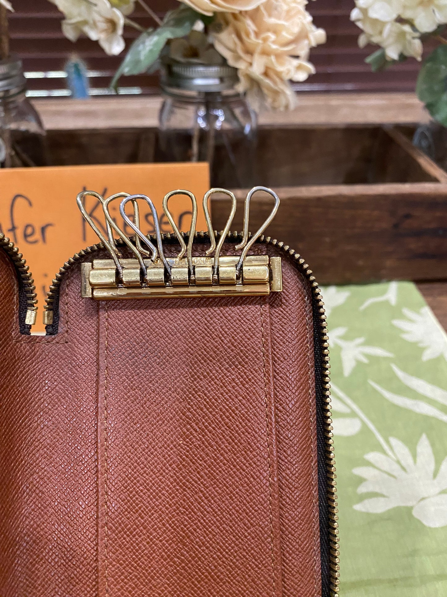 6 Key Zip Around Pouch