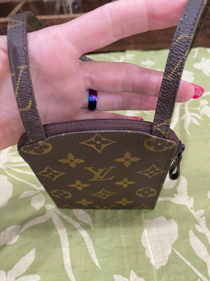 Vintage Pochette Secret Shoulder Bag