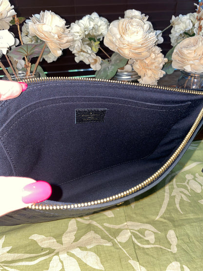 Daily Pouch in black Noir Empreinte