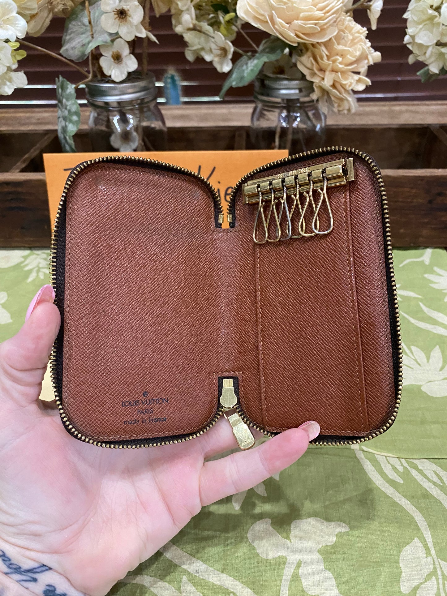 6 Key Zip Around Pouch