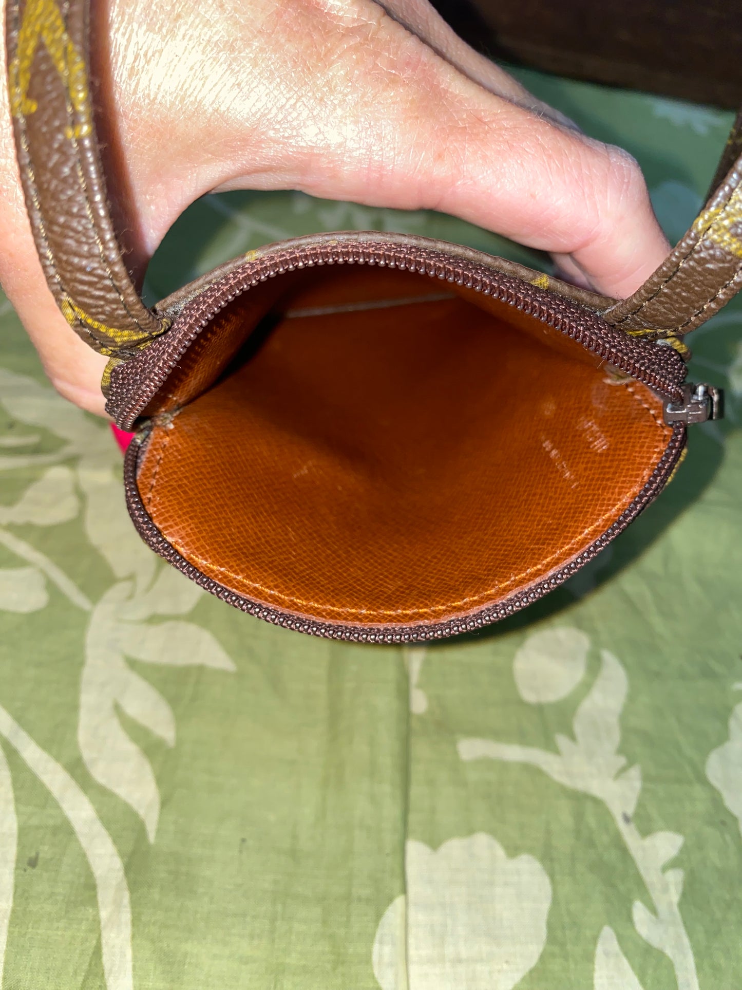 Vintage Pochette Secret Shoulder Bag