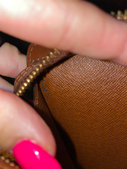Homme Clutch