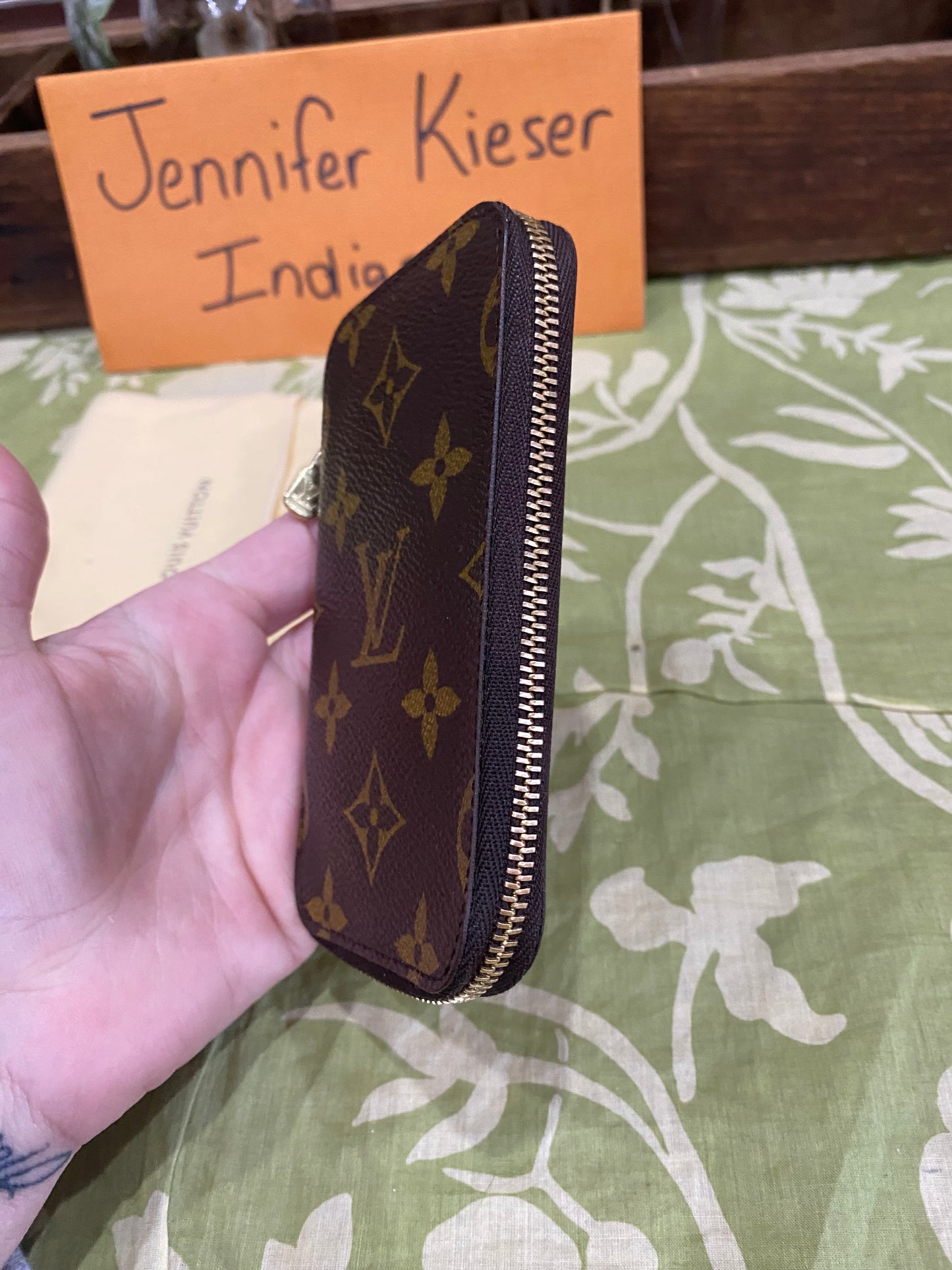 6 Key Zip Around Pouch