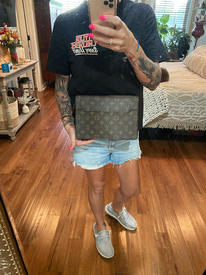 Homme Clutch