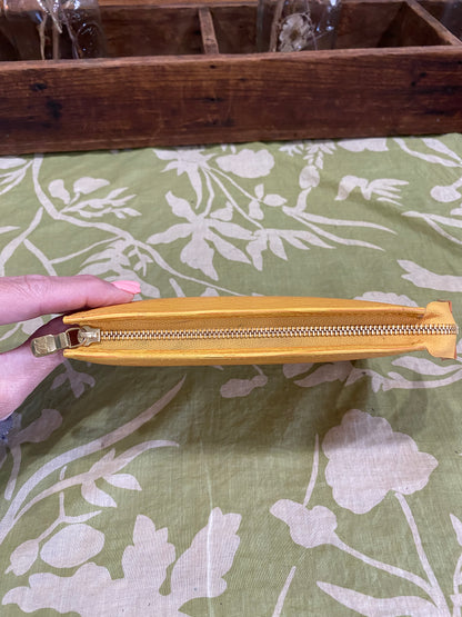 Toiletry 15 (Epi leather in Tassil Yellow)