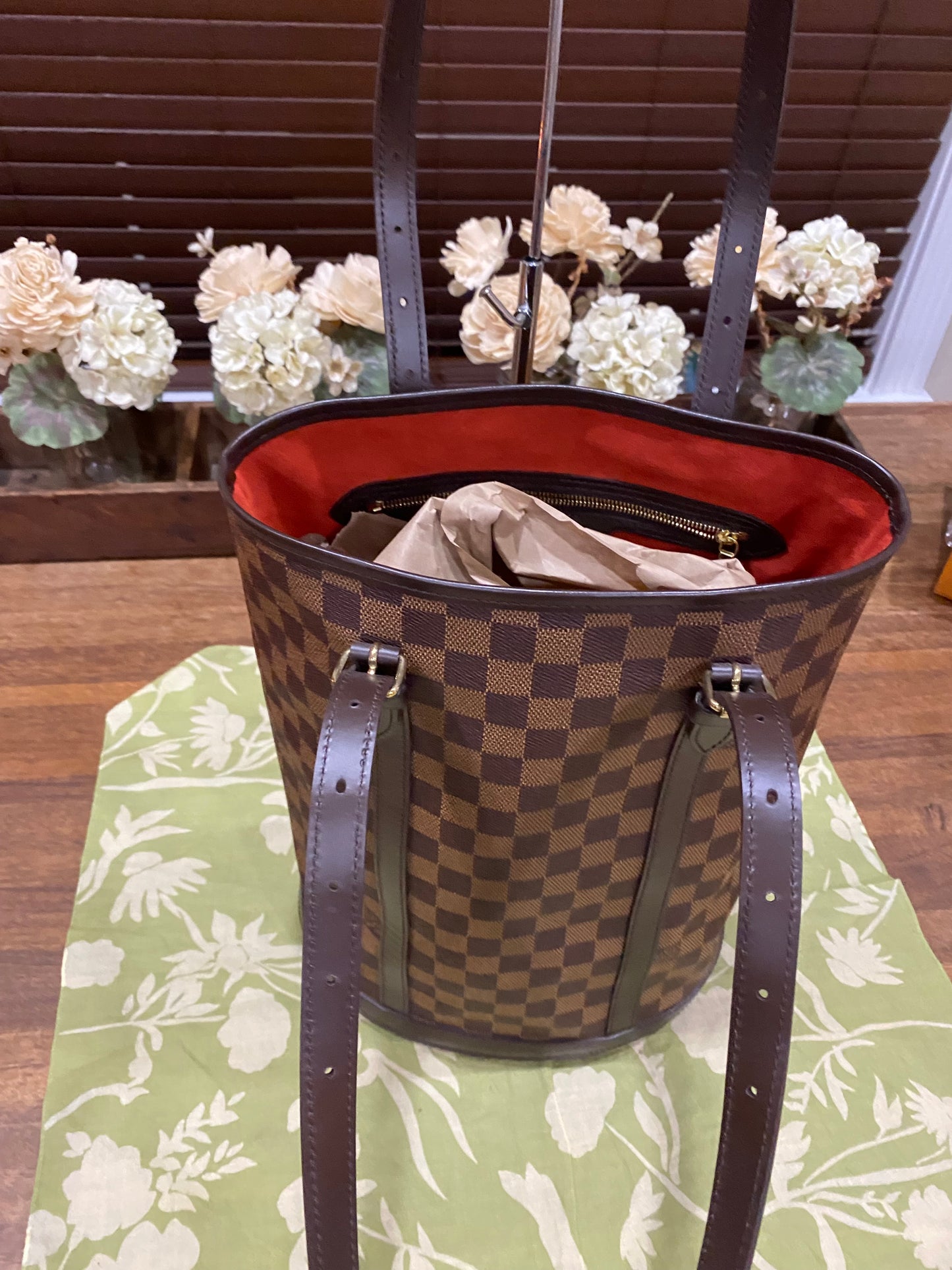 Bucket Bag GM Damier Ebene