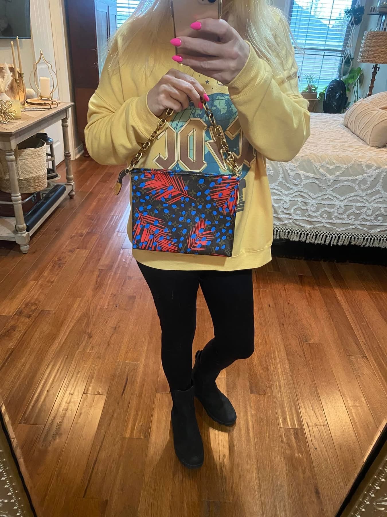 LE Jungle Toiletry 26