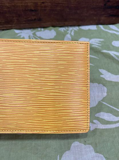 Toiletry 15 (Epi leather in Tassil Yellow)