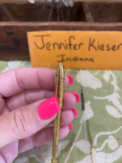 Gold Tone Twist Top Pen