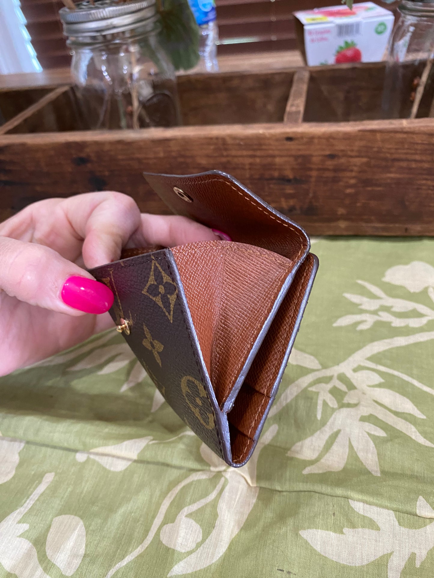 Ludlow Coin Case