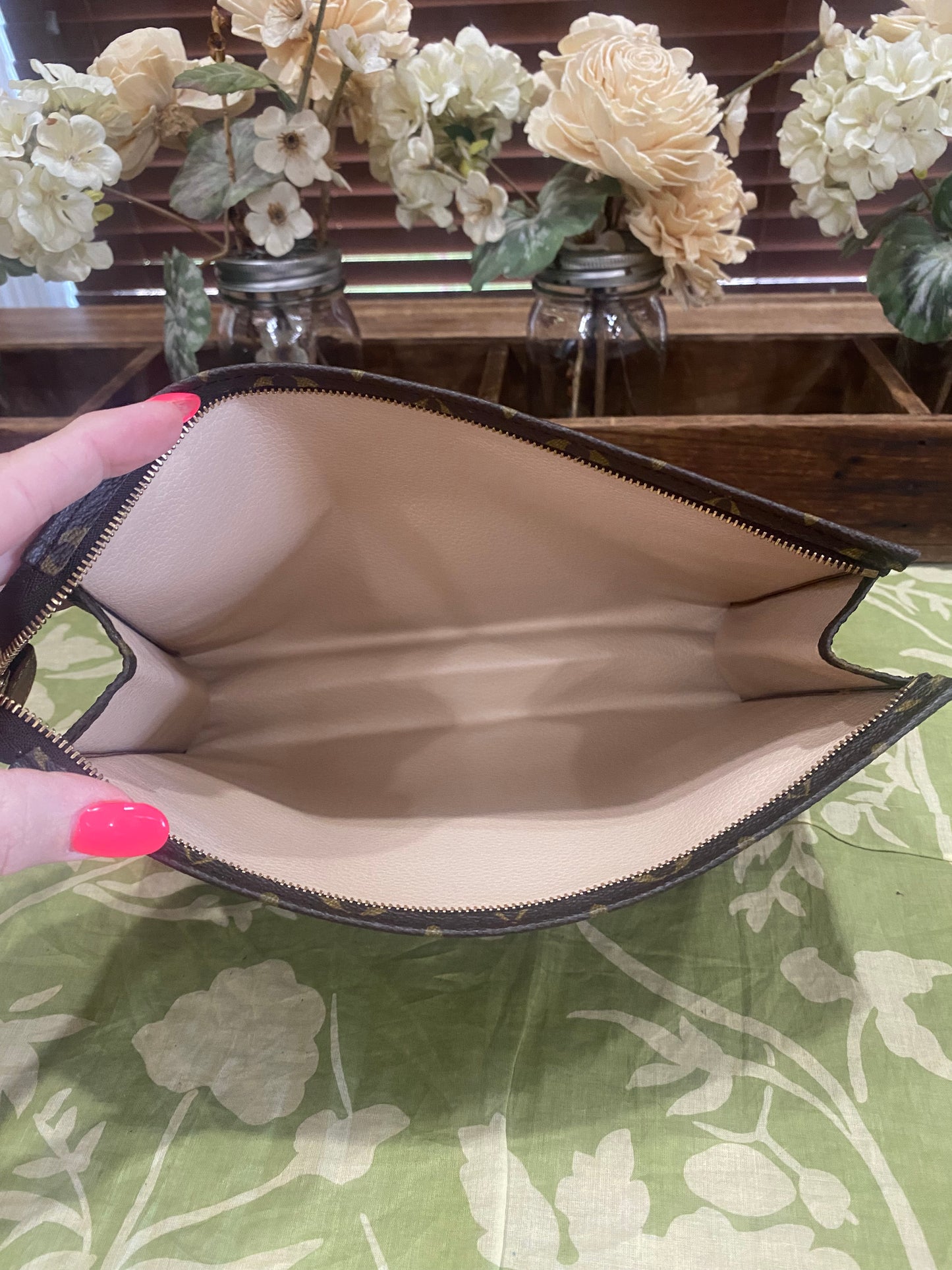 Vintage Toiletry 26