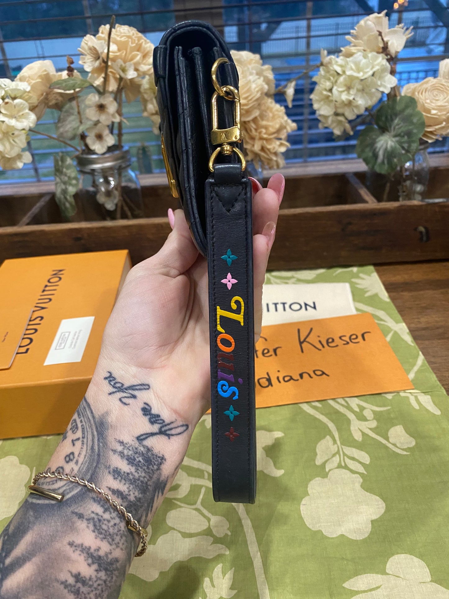 New Wave Calf Leather Long Wallet Wristlet (Noir)