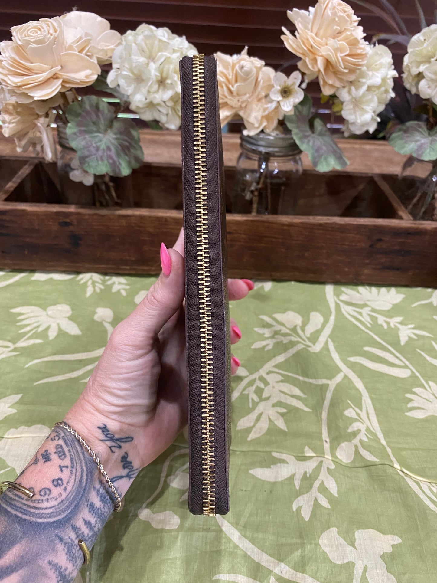 Daily Organizer Long Wallet