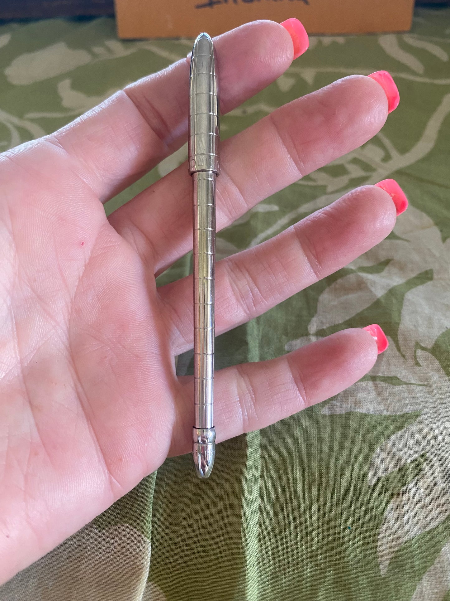 Silver Tone Twist Top Pen