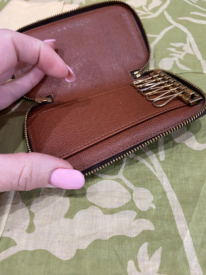 6 Key Zip Around Pouch