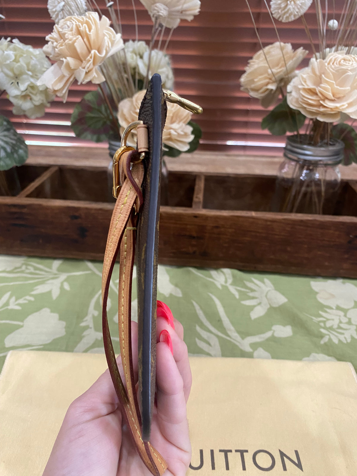 Neverfull Pouch GM