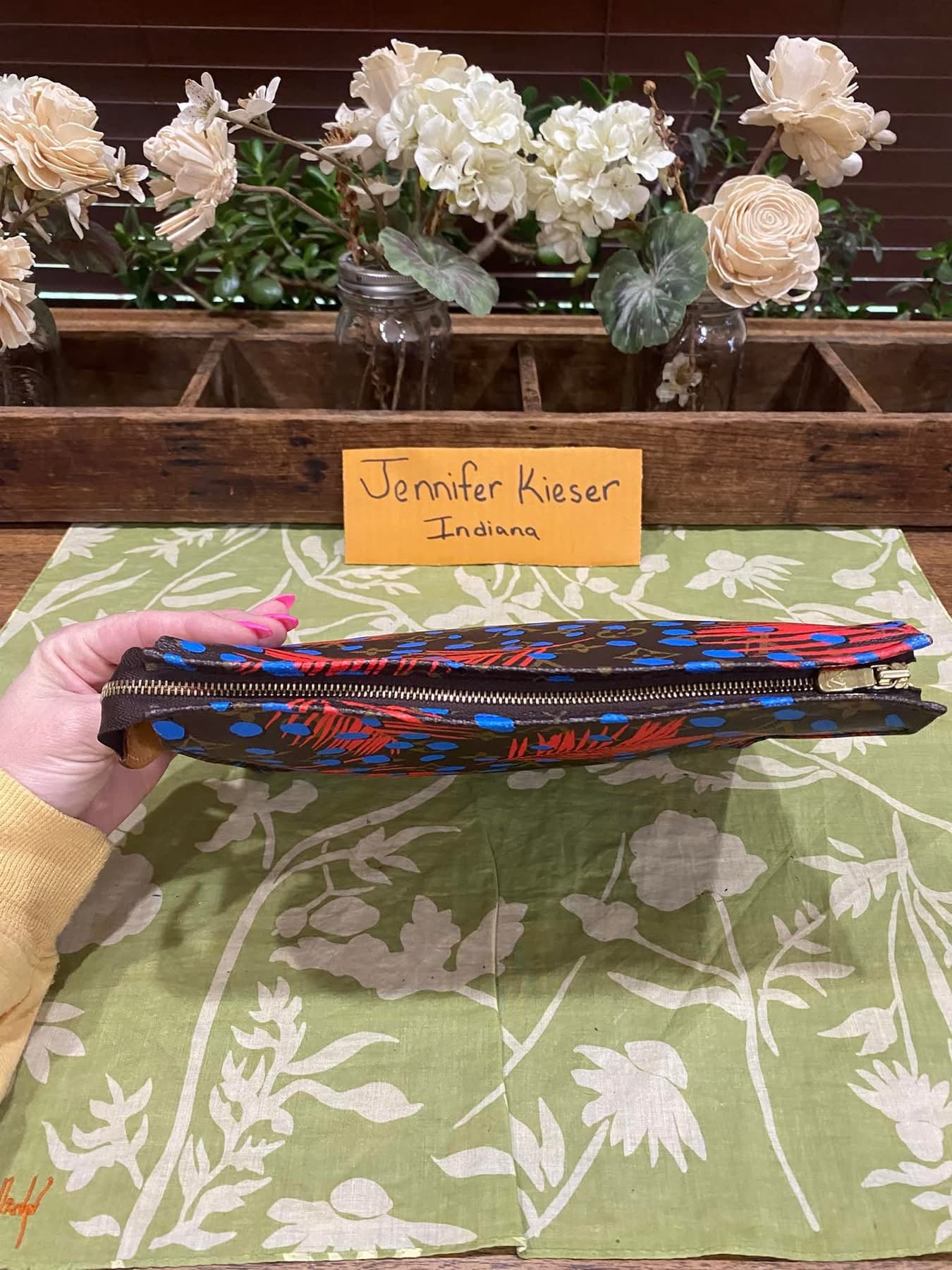 LE Jungle Toiletry 26