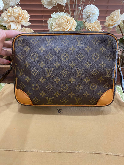 Nile Crossbody