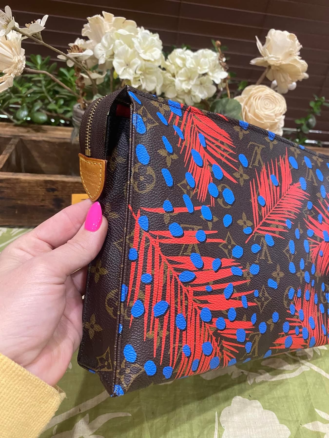 LE Jungle Toiletry 26