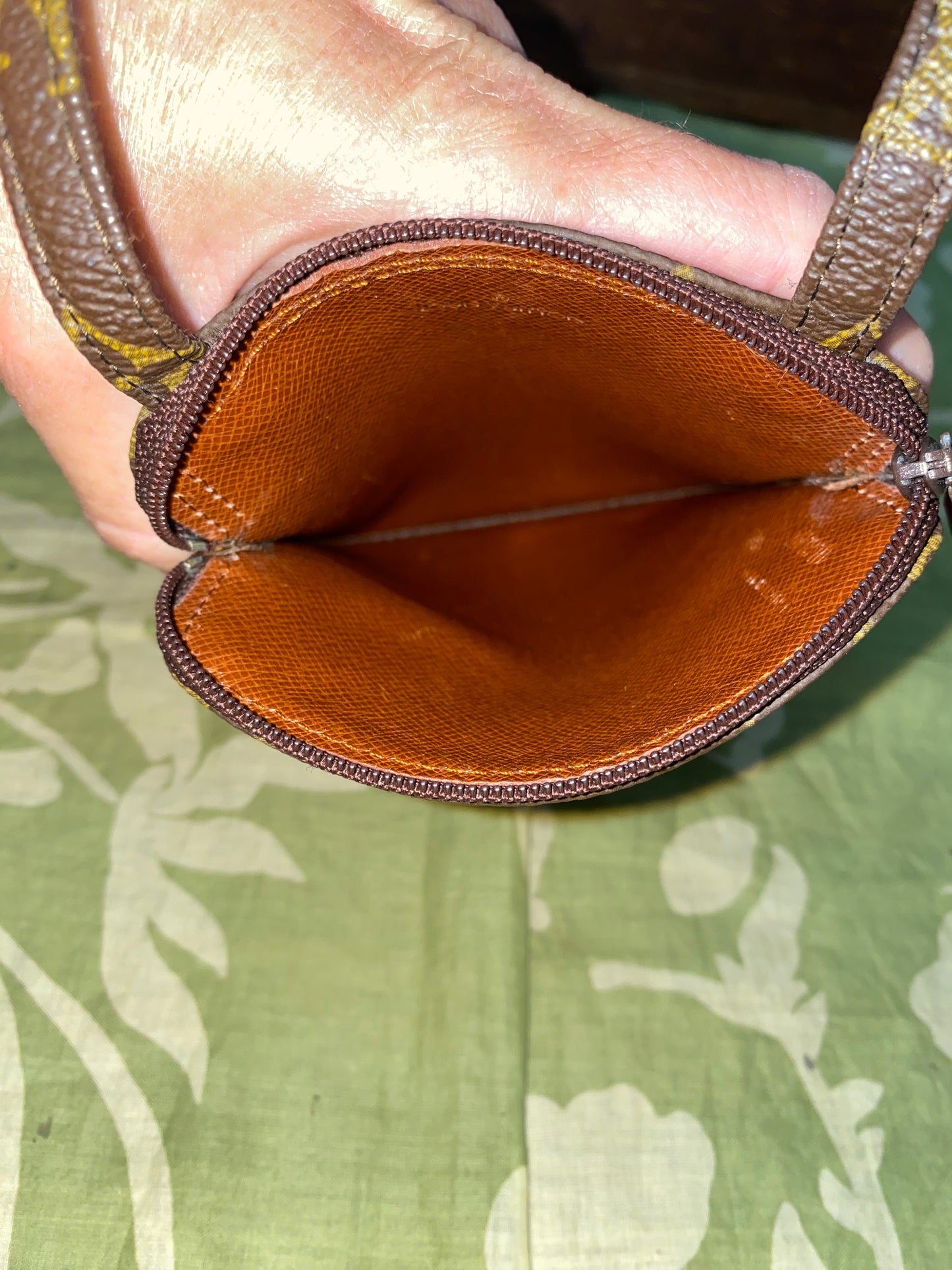 Vintage Pochette Secret Shoulder Bag