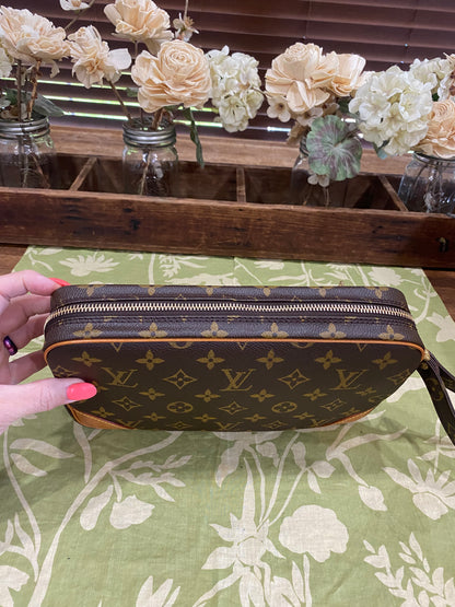 Vintage Marly Dragonne Wristlet Clutch