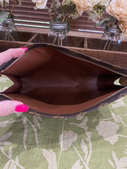 Vintage Toiletry 26