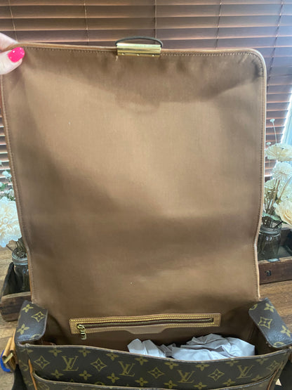 Abbesses Messenger Bag