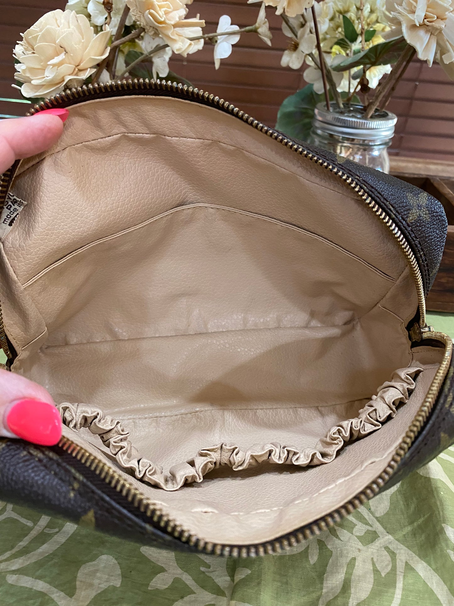 Vintage Trousse 23