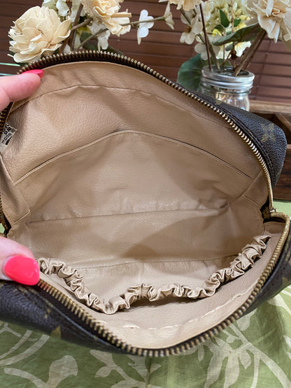 Vintage Trousse 23