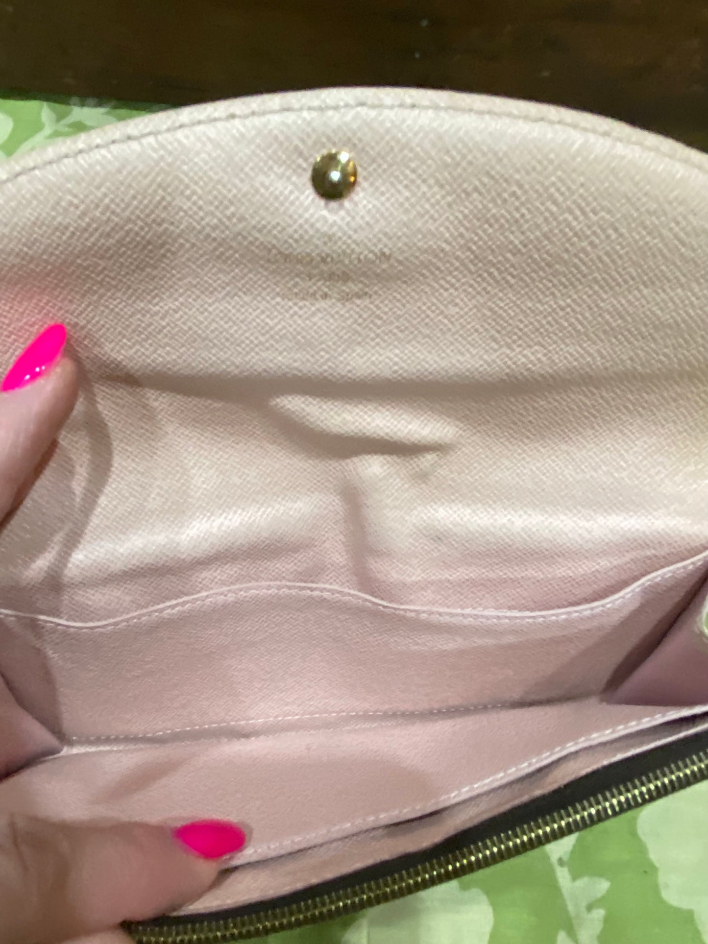 Caissa Wallet in Damier